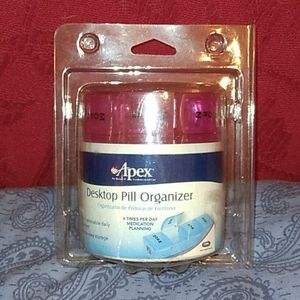 Pill organizer